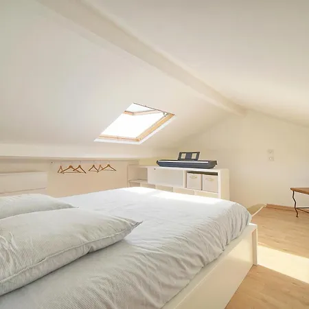 Apartment Duplex Proche De Centre Et A 2min A Pied De La