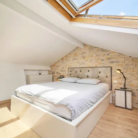 Duplex Proche De Centre Et A 2min A Pied De La