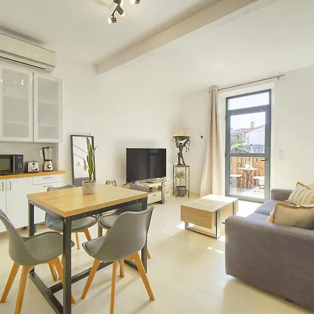 Duplex Proche De Centre Et A 2min A Pied De La Cannes